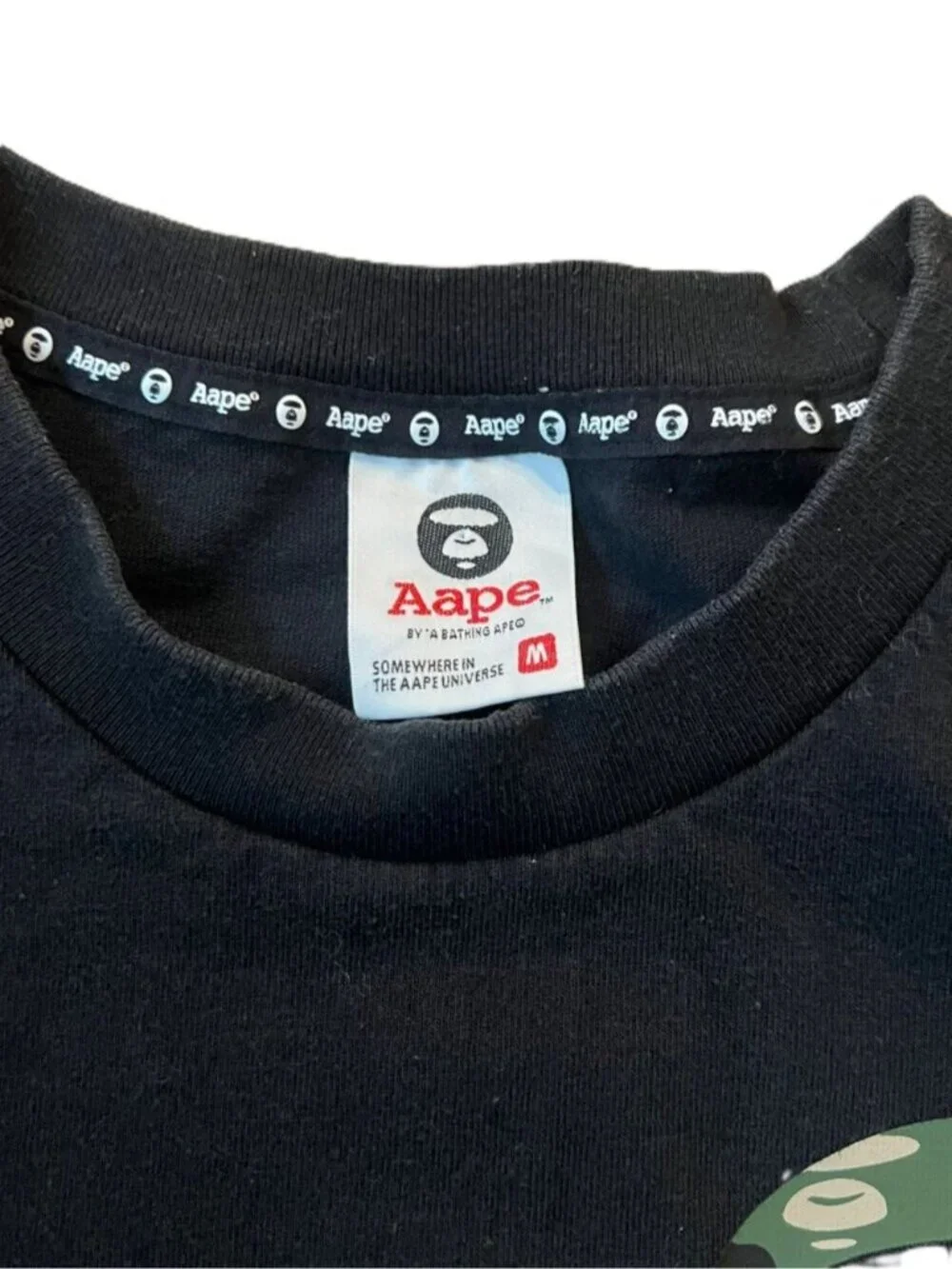 AAPE UNIVERSE by A Bathing Ape BAPE Black T-Shirt Camo Bones Accent Size Medium